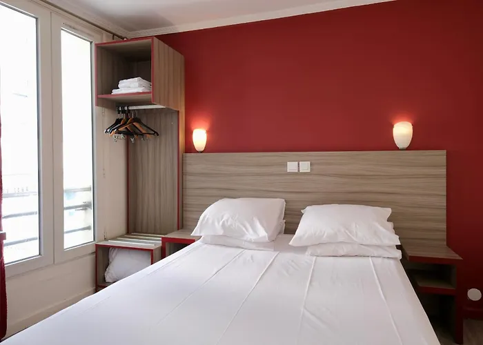 Hipotel Paris Gambetta République